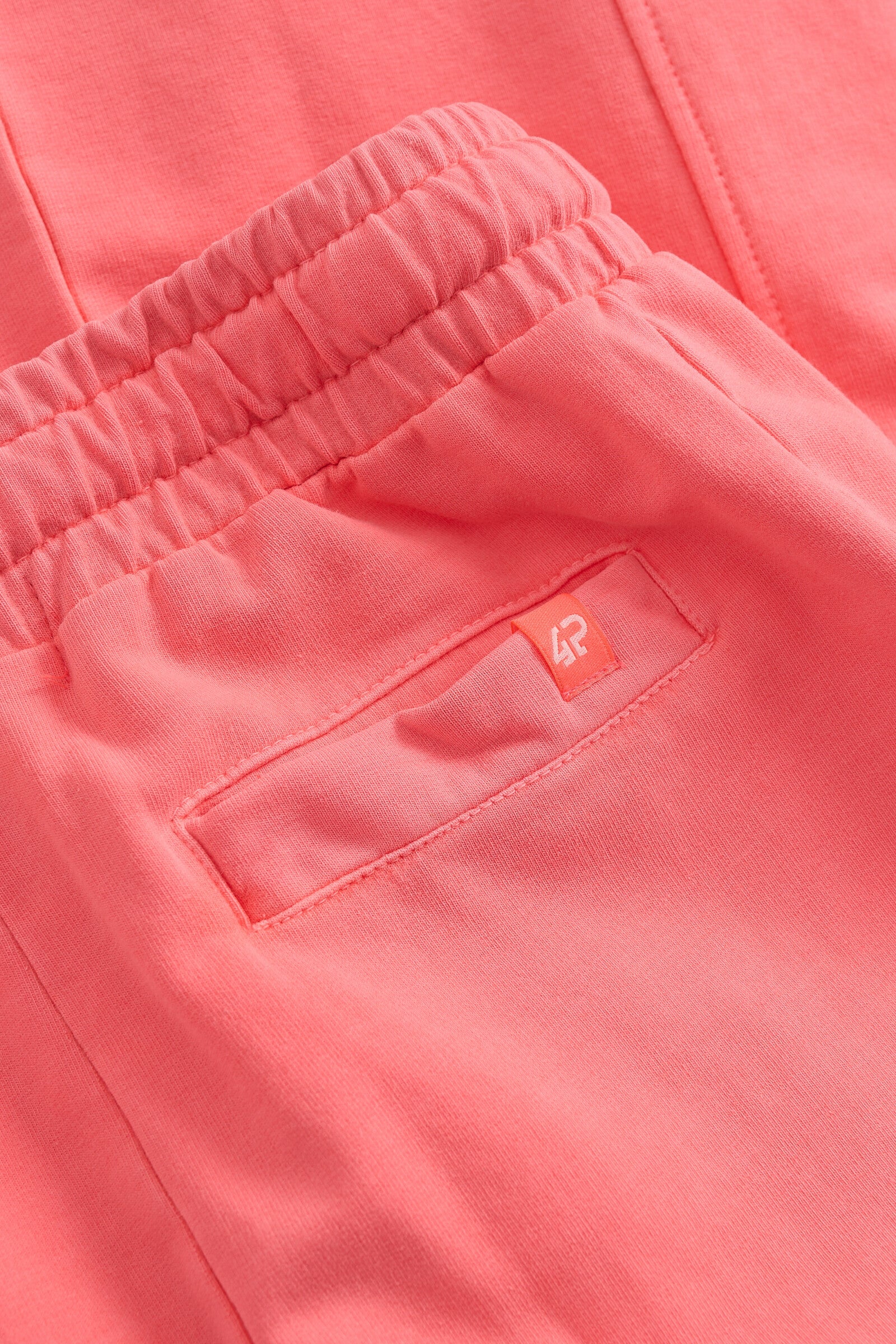 Rita Mid red fluor