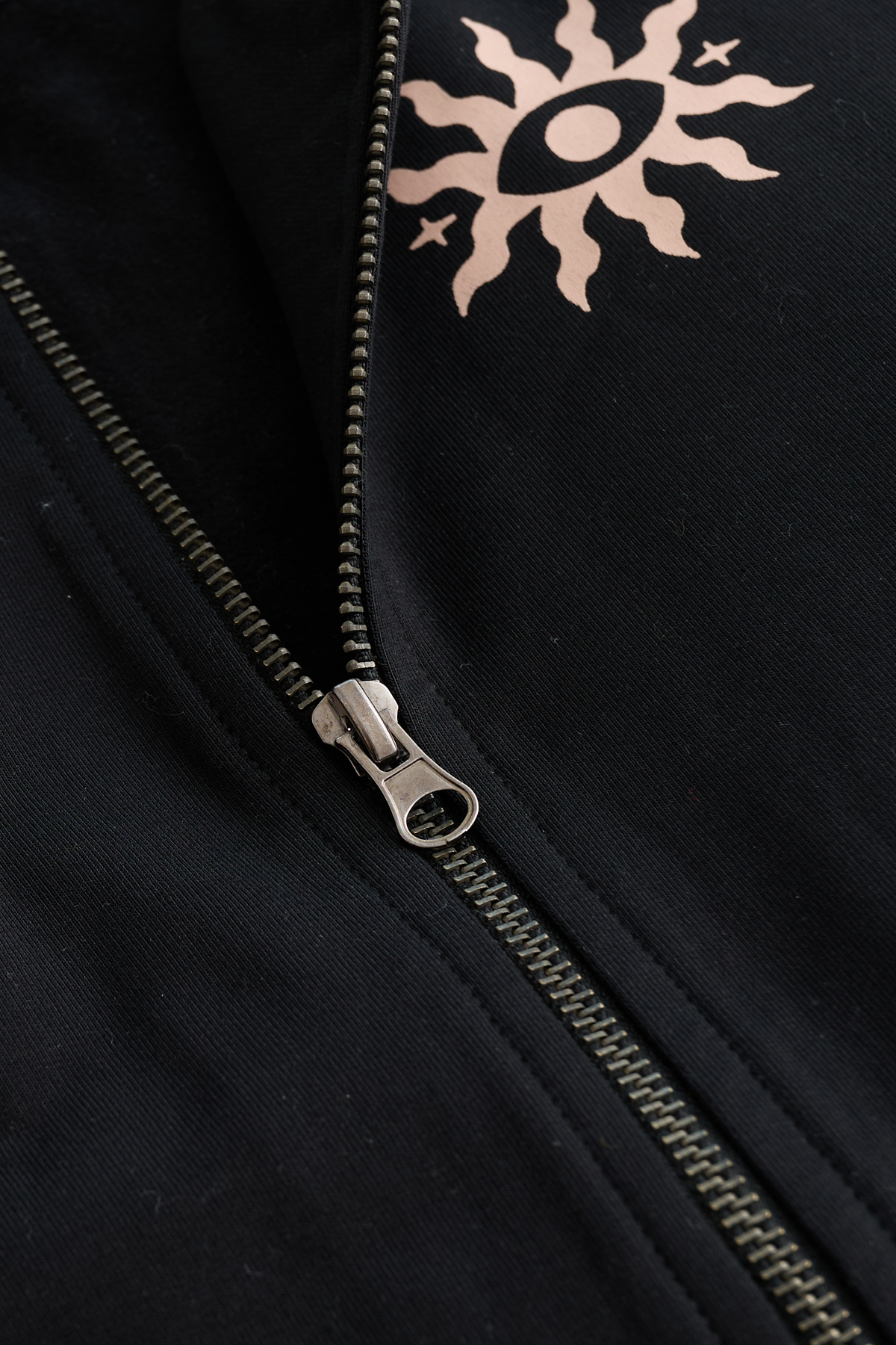 LUCY-BLACK-3