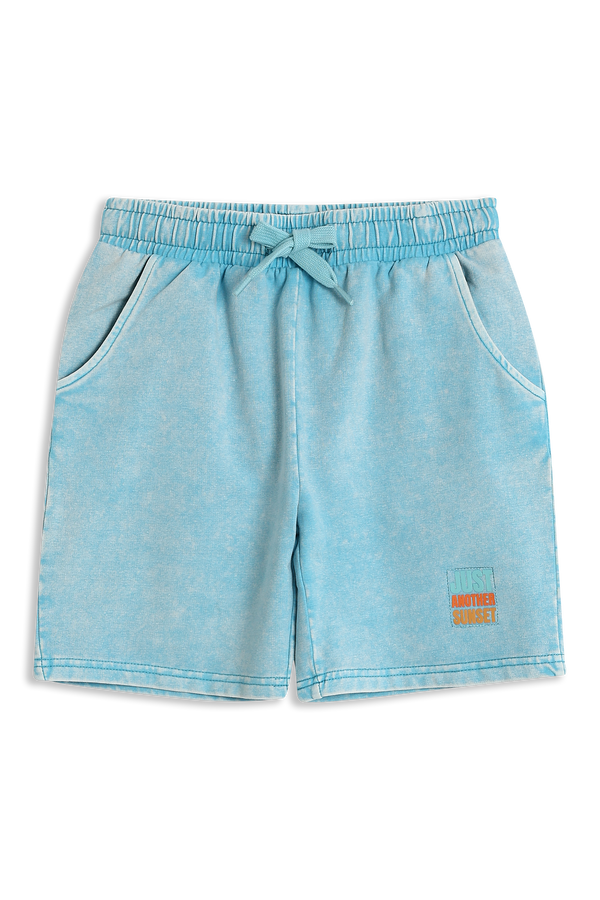Oliver Light Blue