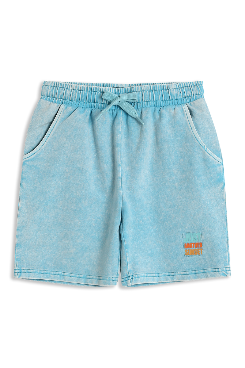 Oliver Light Blue